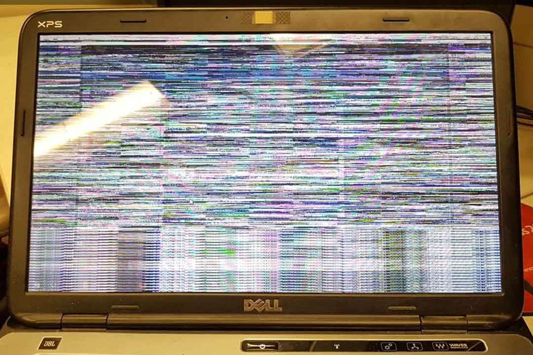 تعمیر صفحه نمایش خدمات آیدی 724